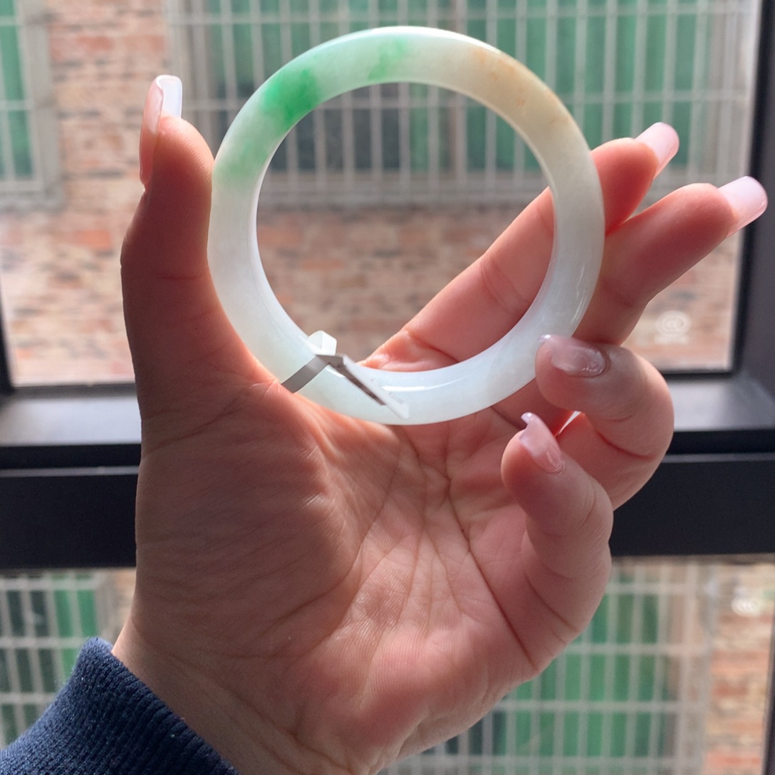 翡翠手镯未镶嵌24 56黄加绿正圈