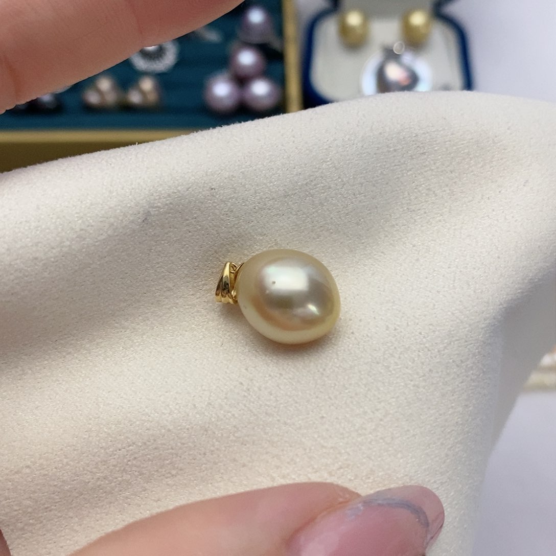 【闪购商品】海水珍珠颈饰18K金镶嵌49