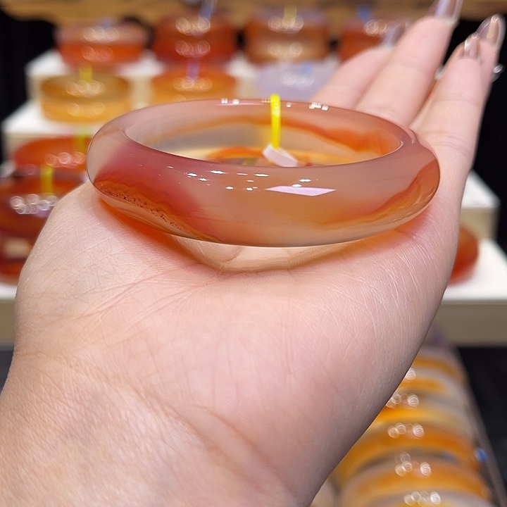 玛瑙/玉髓手镯未镶嵌