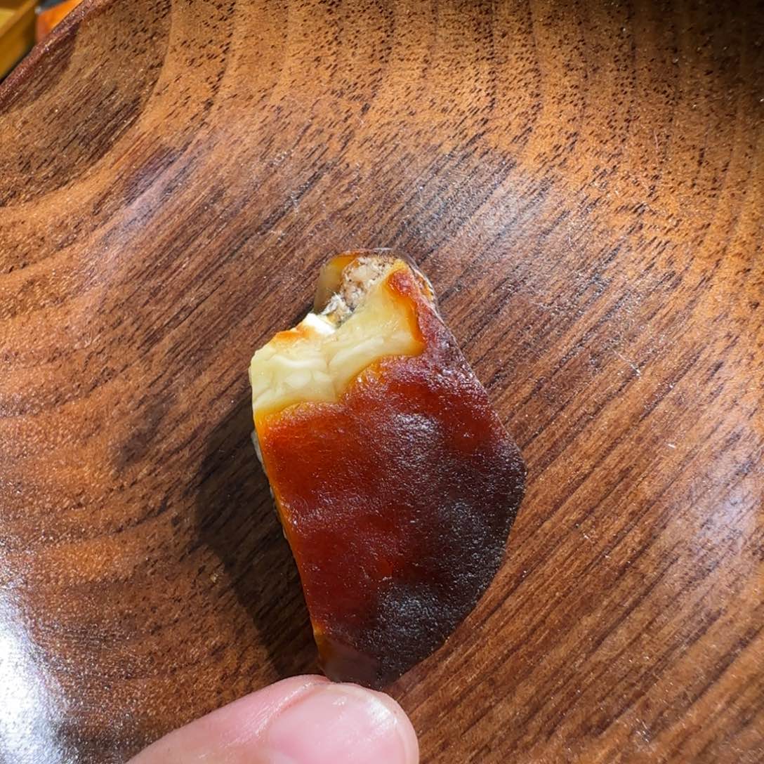 裸石琥珀未镶嵌纳*专属定制