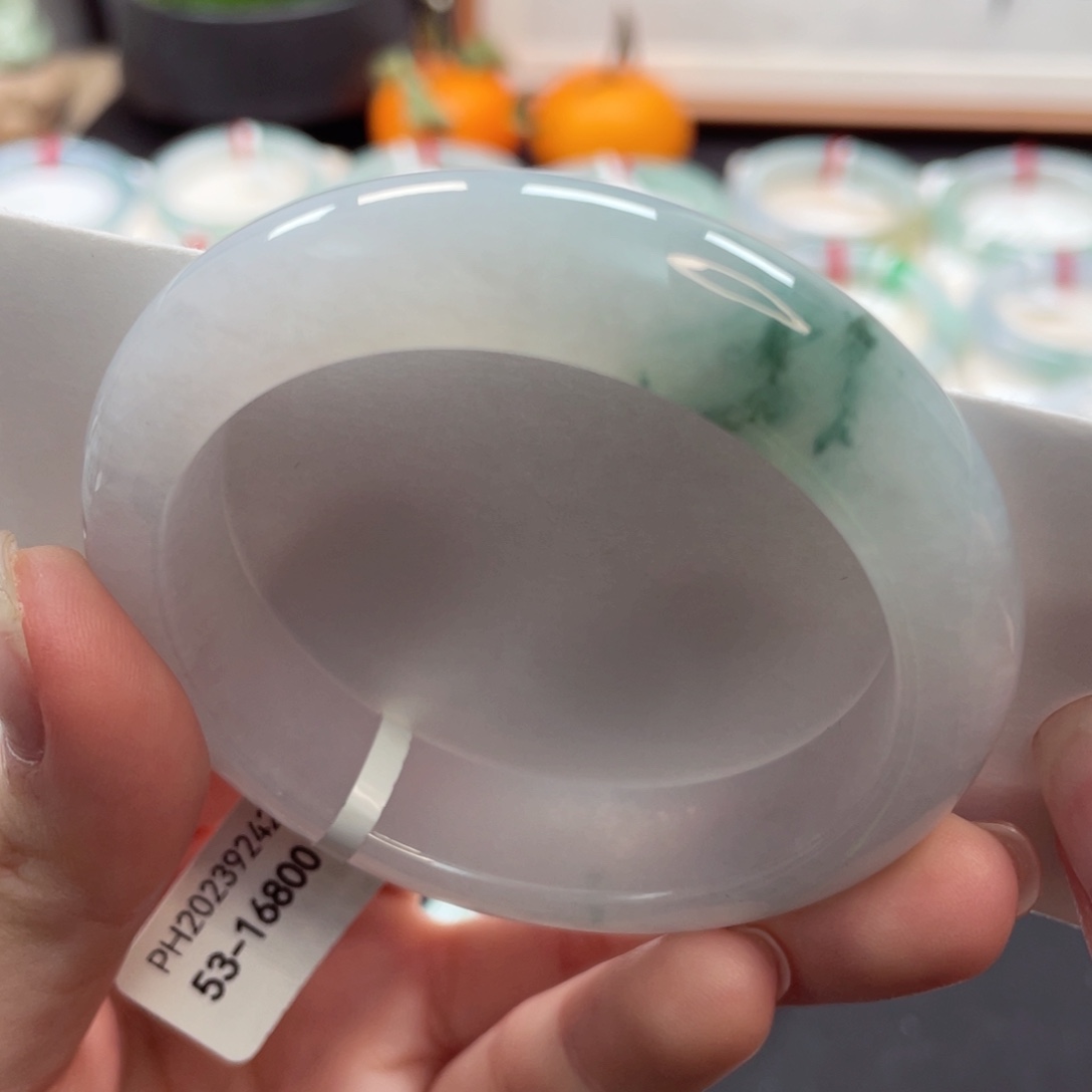 【闪购商品】翡翠手镯未镶嵌53白底飘花3号