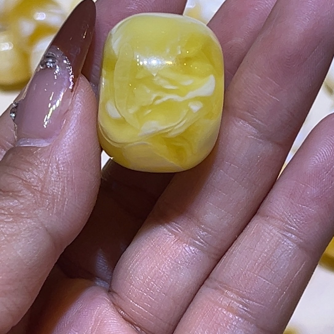 裸石琥珀未镶嵌25.5➕墩子单颗