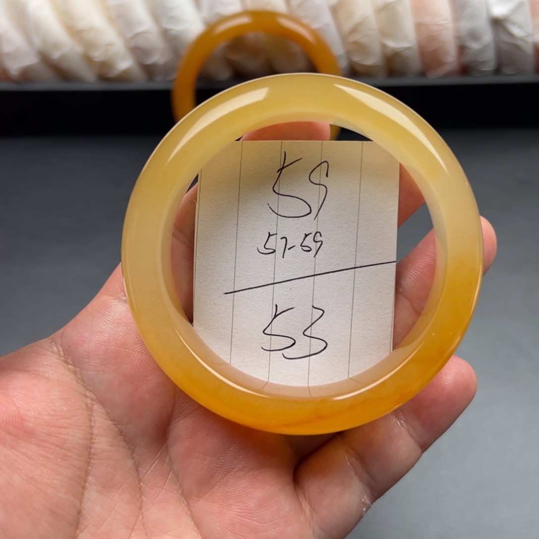 石英质玉（黄龙玉）手镯未镶嵌53