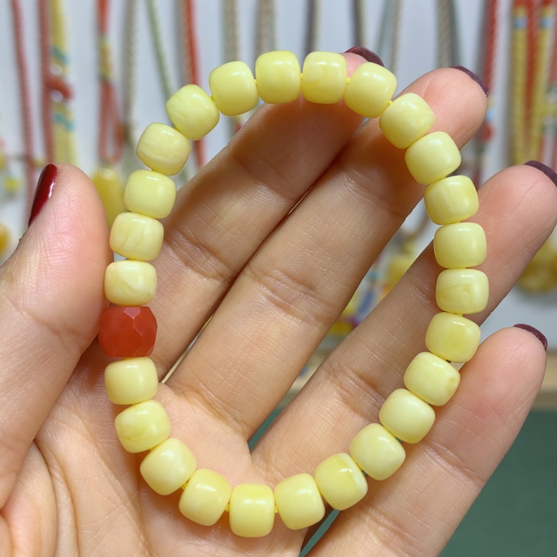 蜜蜡手链未镶嵌7.5mm尺寸