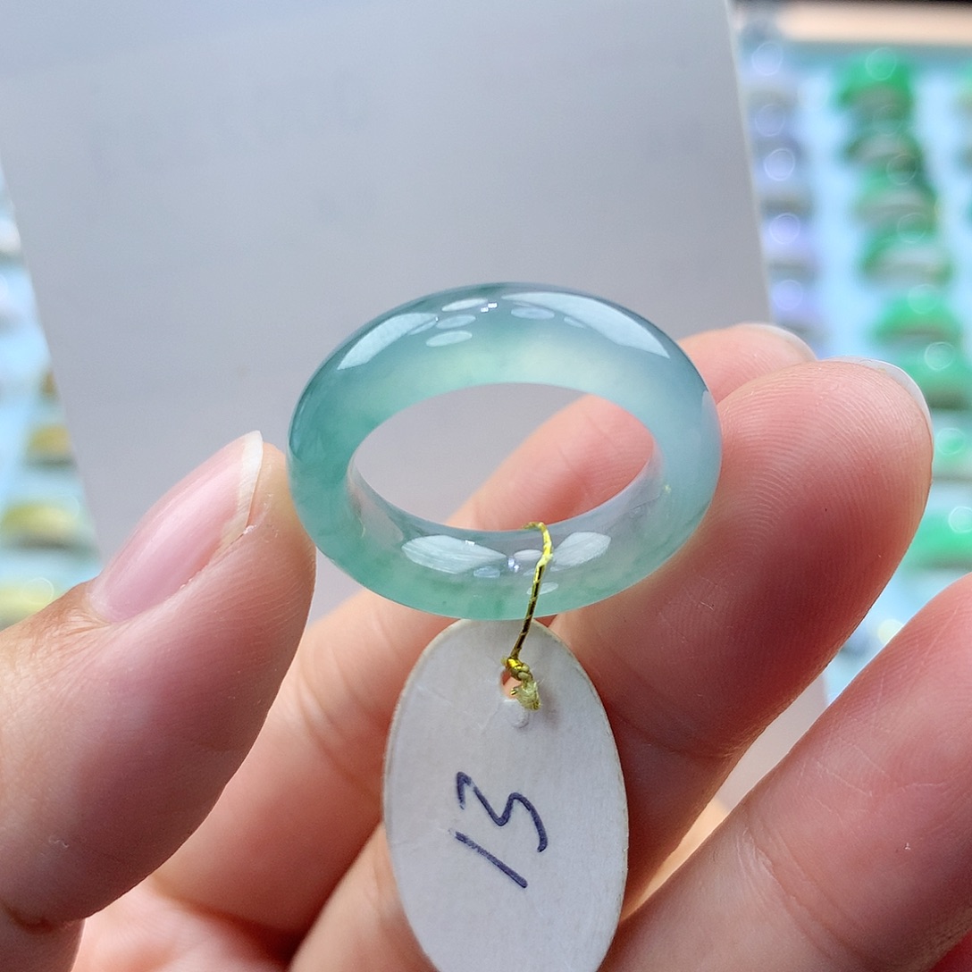 翡翠戒指未镶嵌13圈