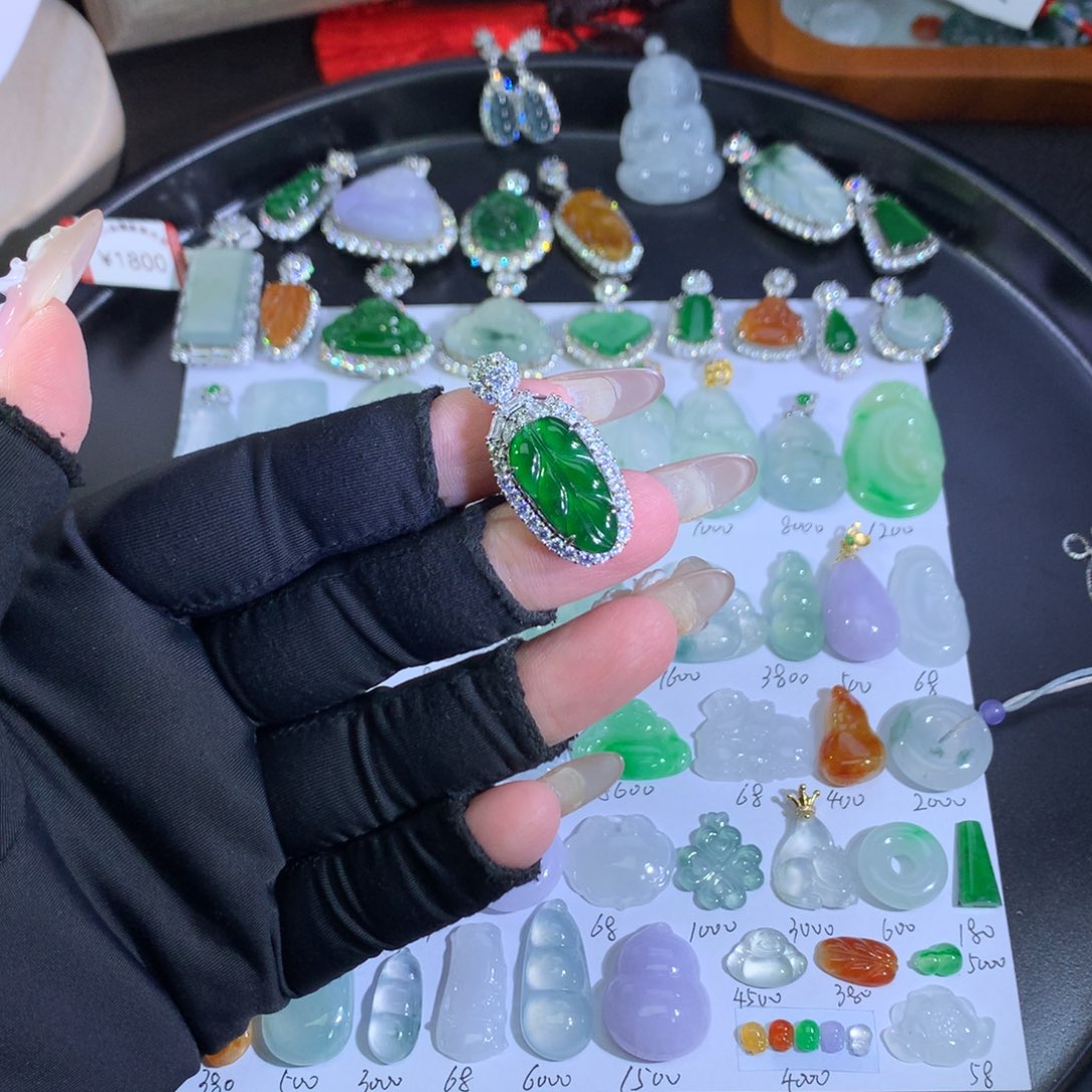 翡翠银S925镶嵌吊坠(不含链)绿叶