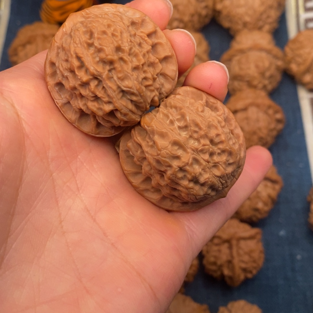 D***2把件文玩核桃36血麒麟