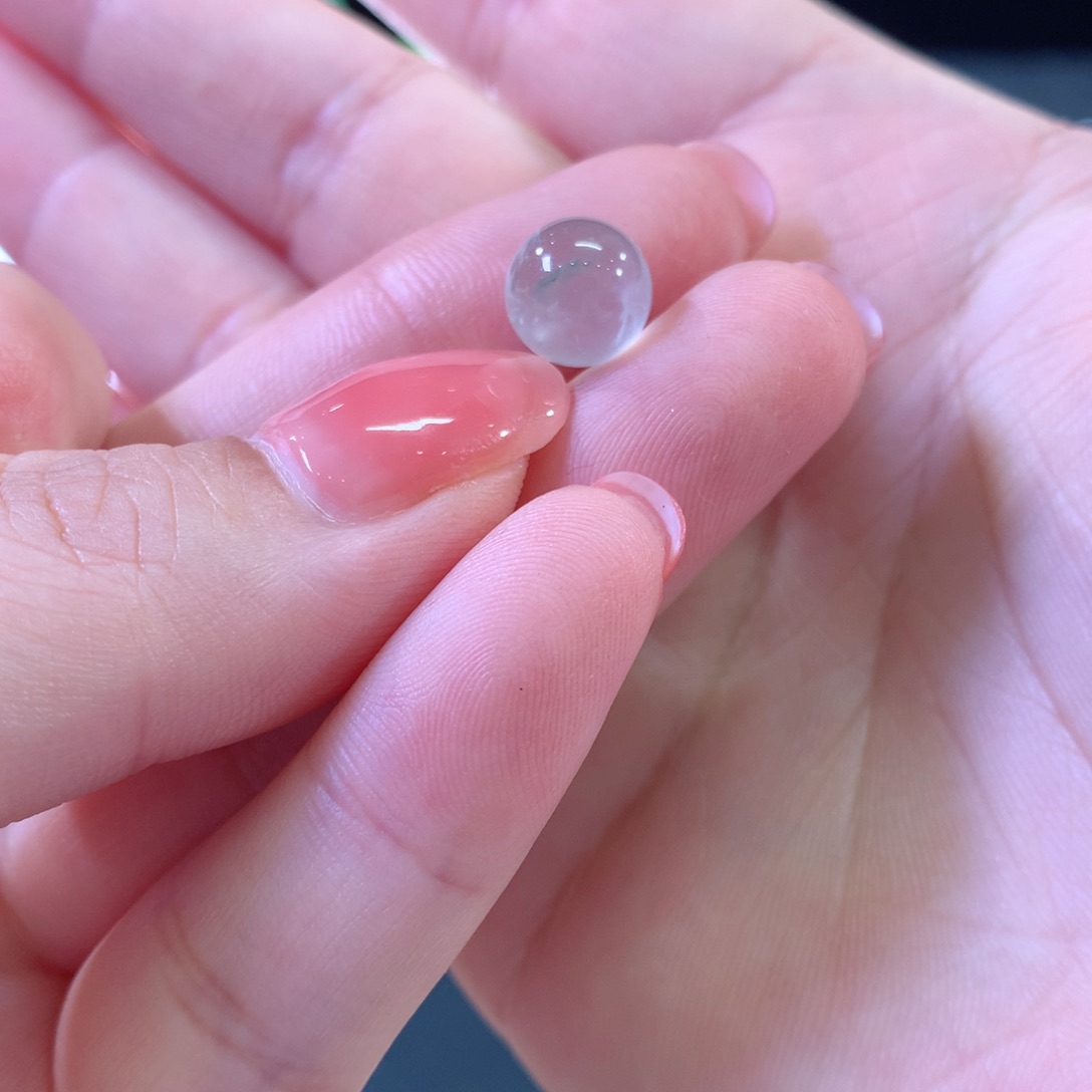 翡翠手串未镶嵌飘丝绿