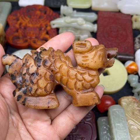 蛇纹石玉未镶嵌颈饰94