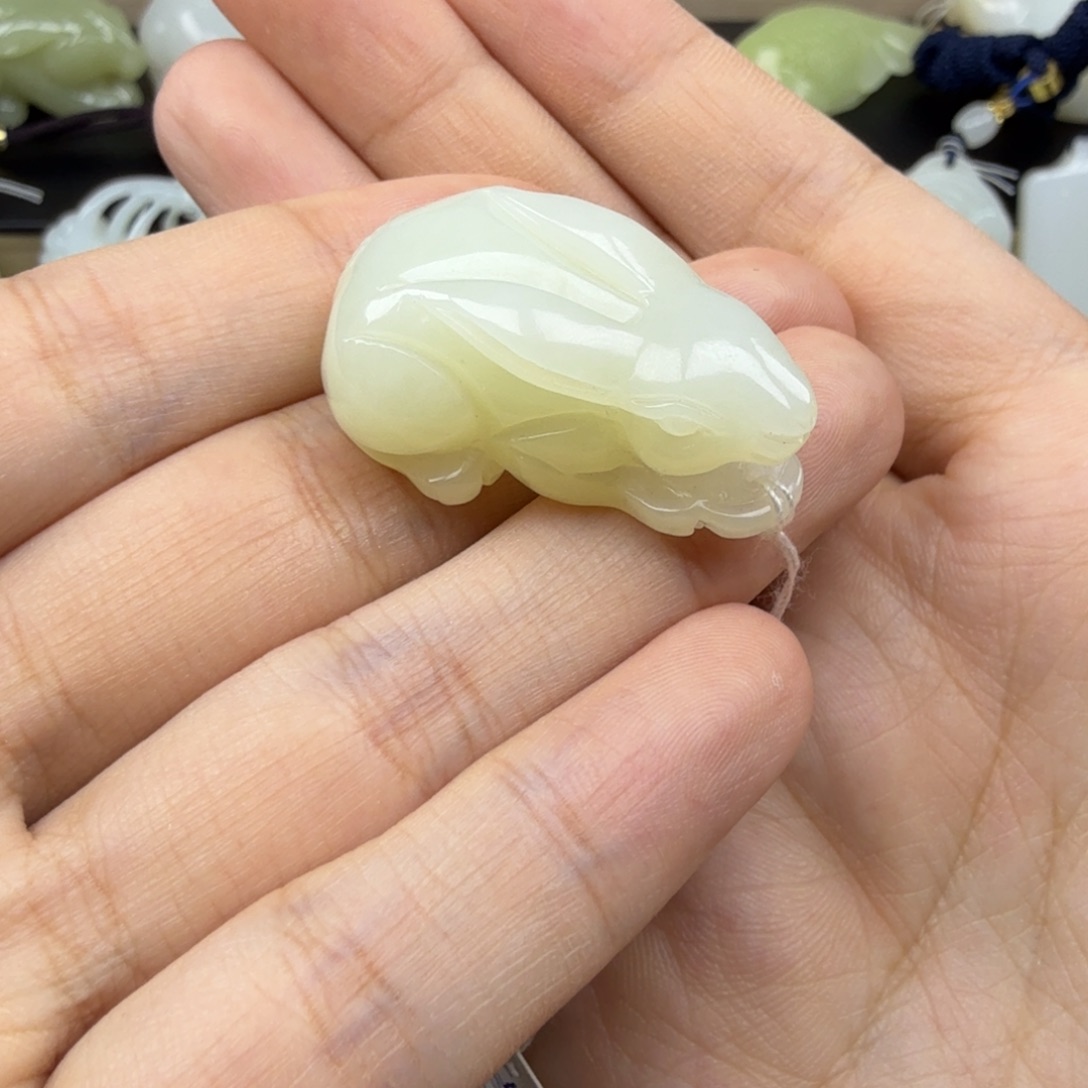 和田玉未镶嵌挂件