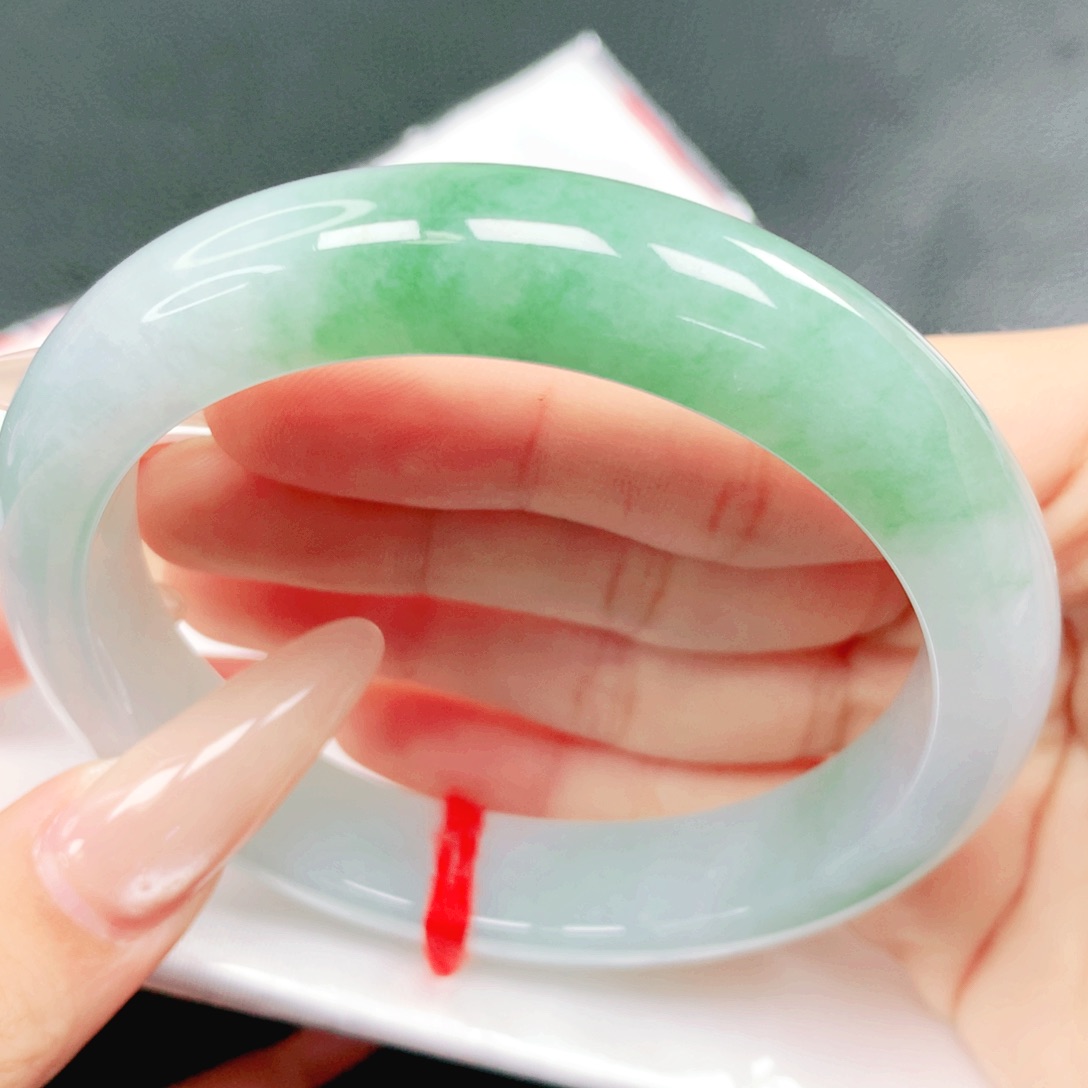 翡翠未镶嵌手镯61