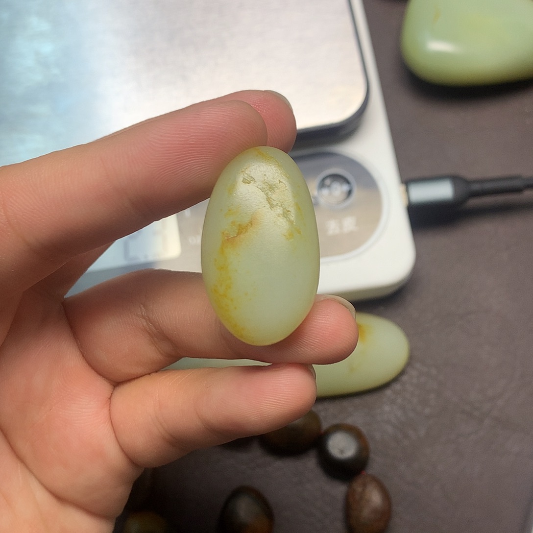 和田玉（糖玉）未镶嵌挂件