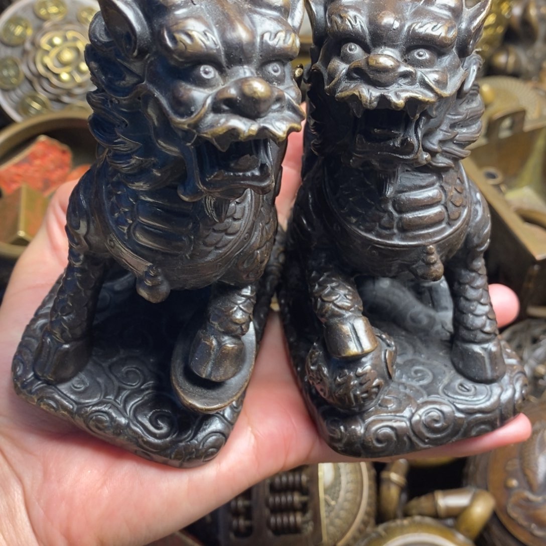 精美铜器做工精良