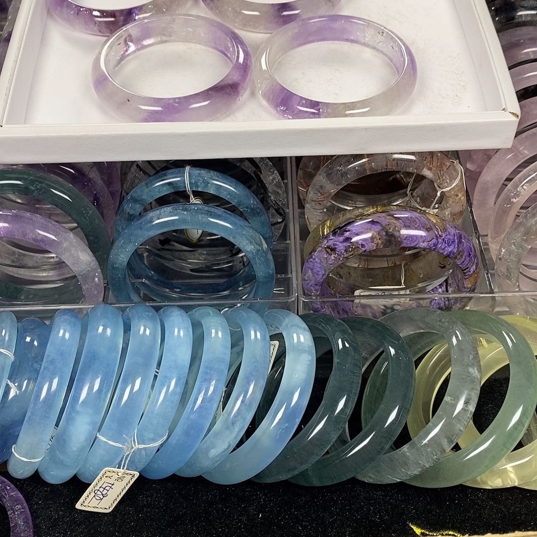 虚***义黄晶未镶嵌手镯手镯