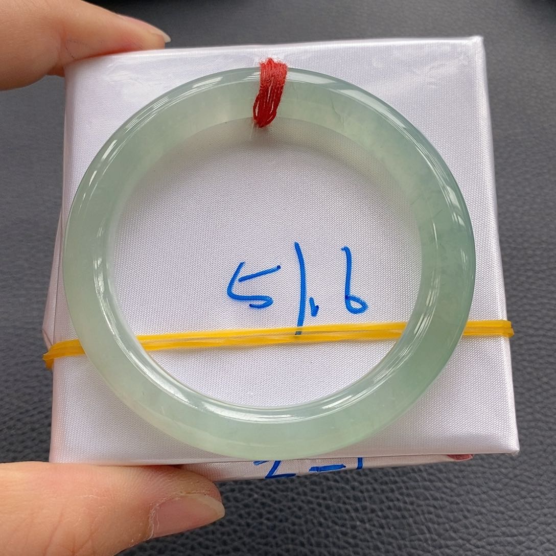 翡翠手镯未镶嵌5号