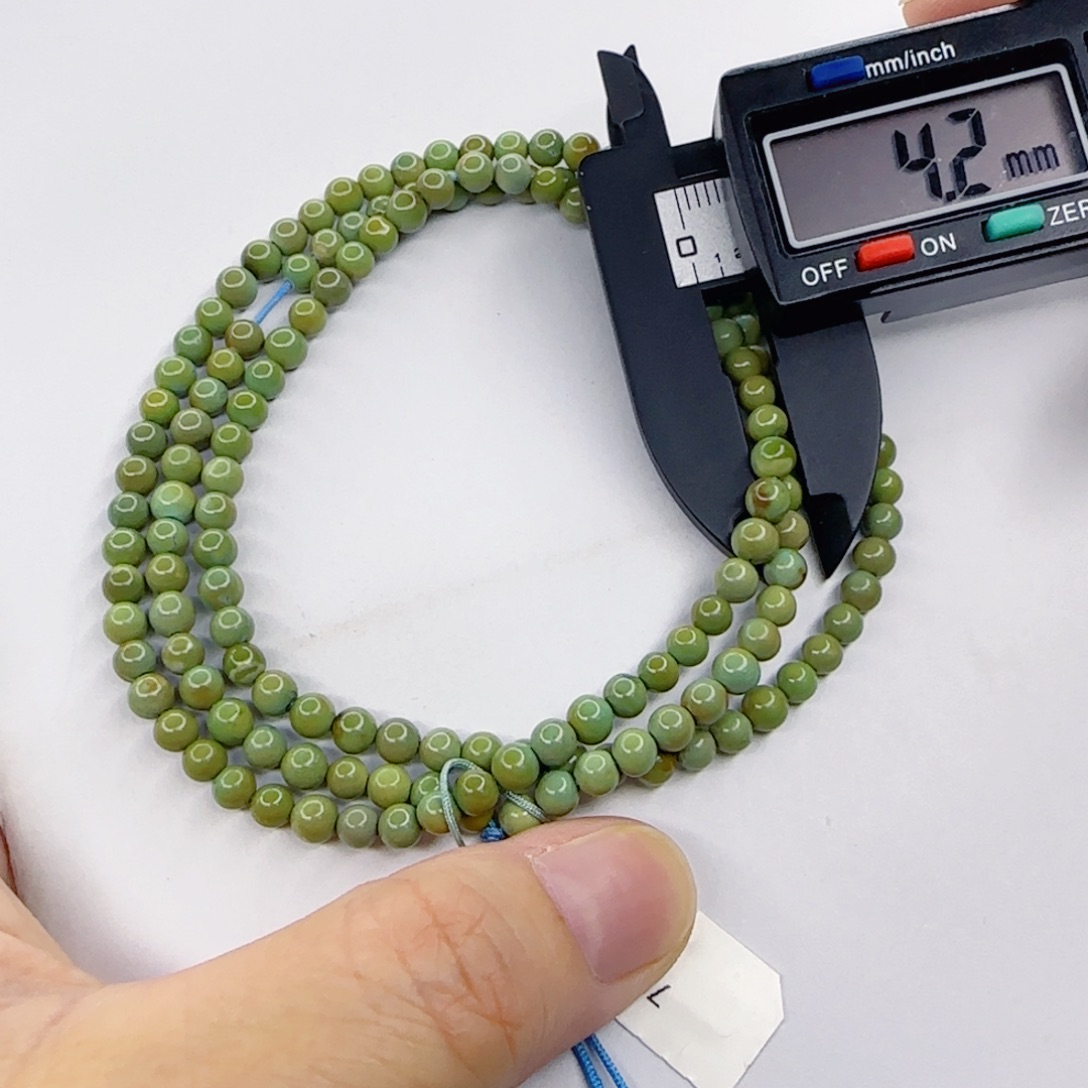 绿松石未镶嵌颈饰