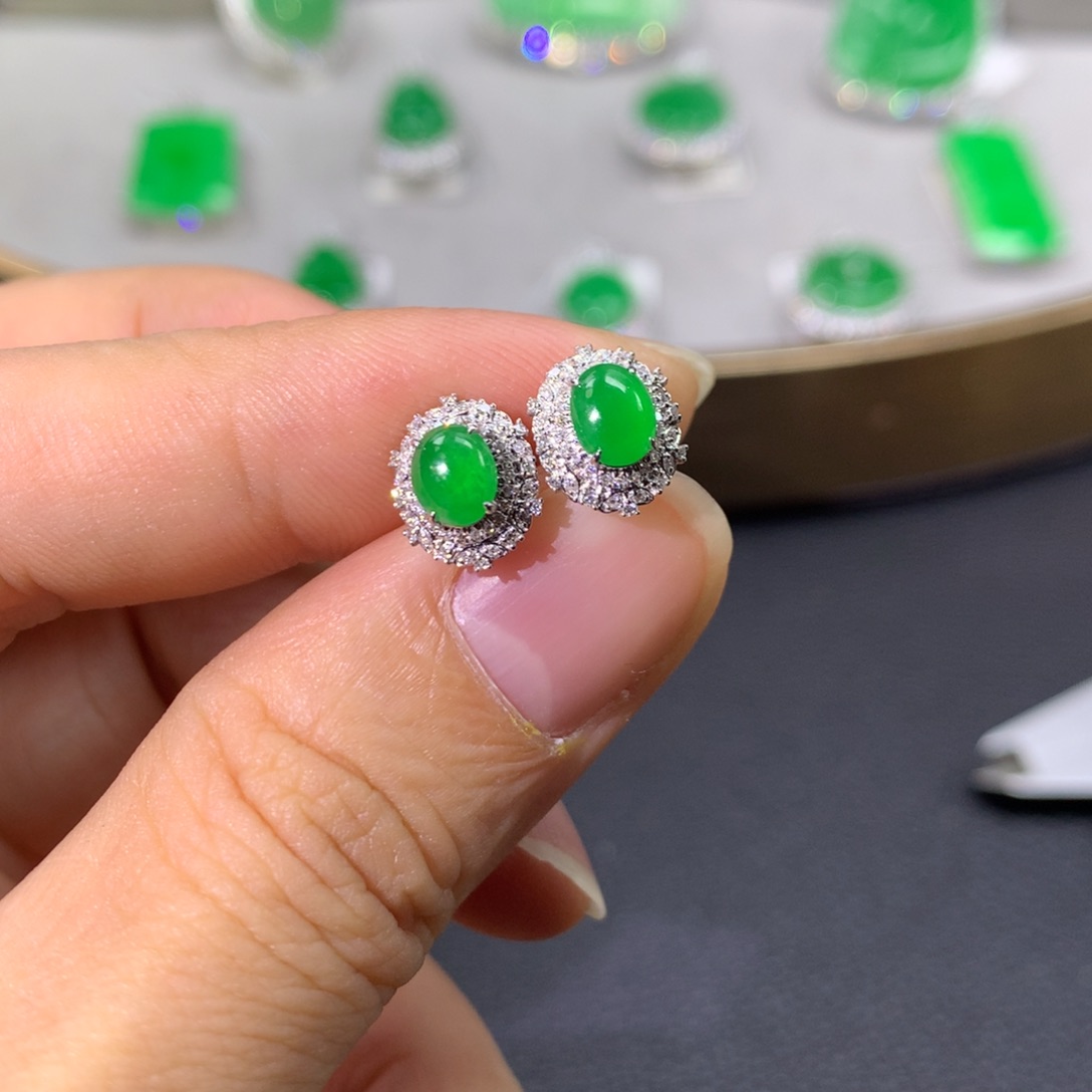 翡翠耳饰18K金镶嵌翡翠