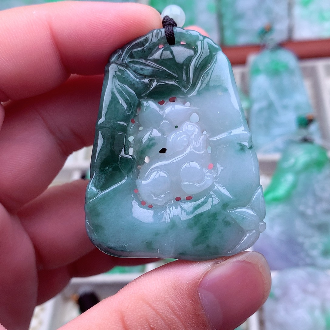翡翠未镶嵌吊坠(不含链)