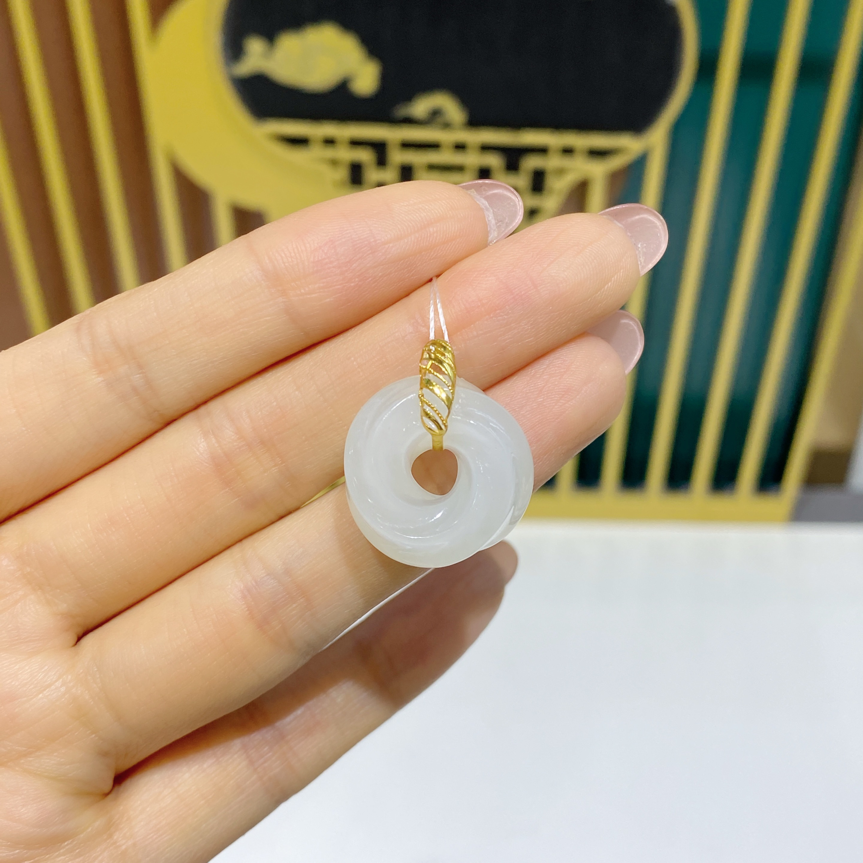 尚玉珍品18k镶嵌和田玉白玉吊坠