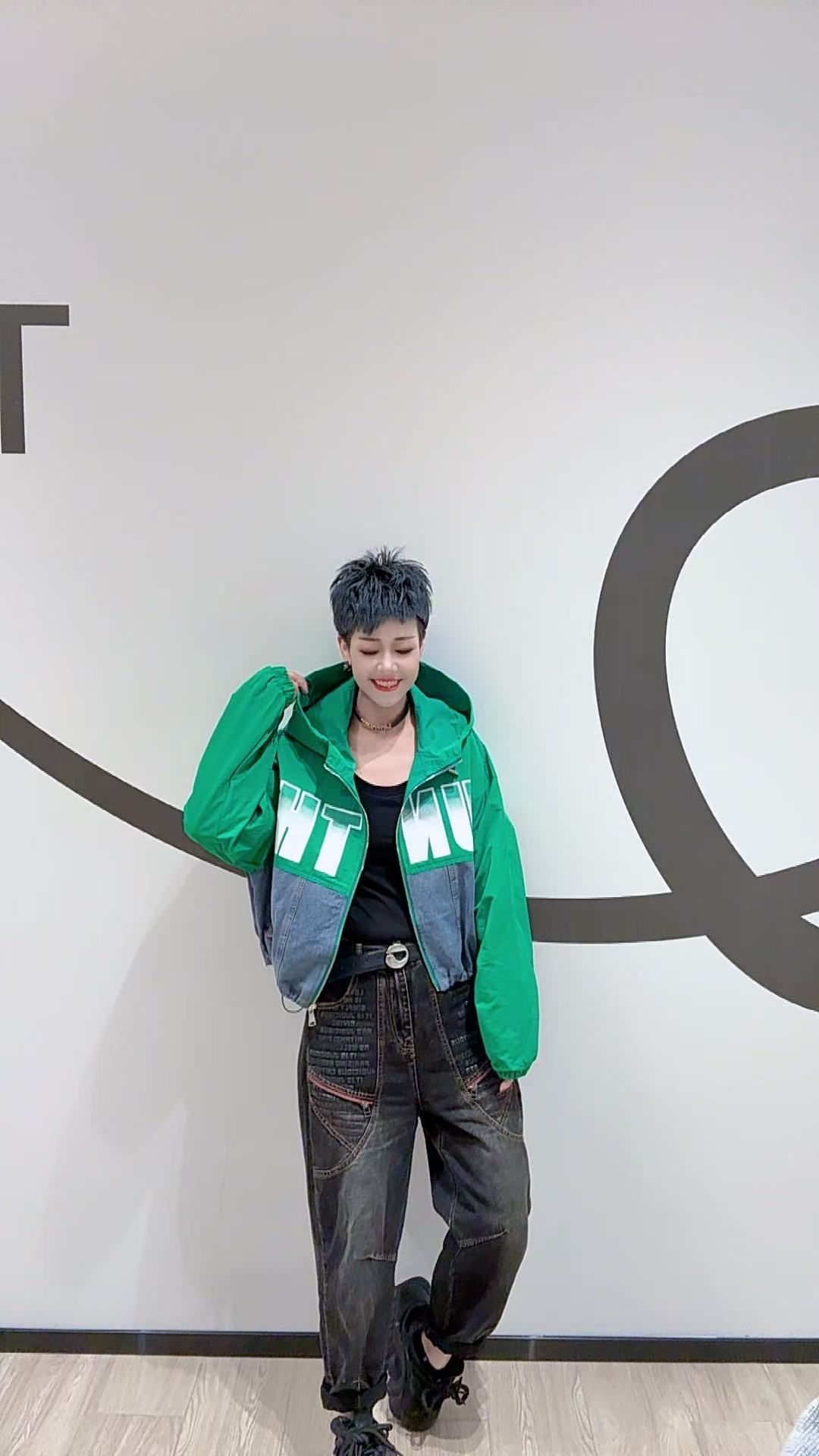 YY欧货潮牌时尚气质款外套77279