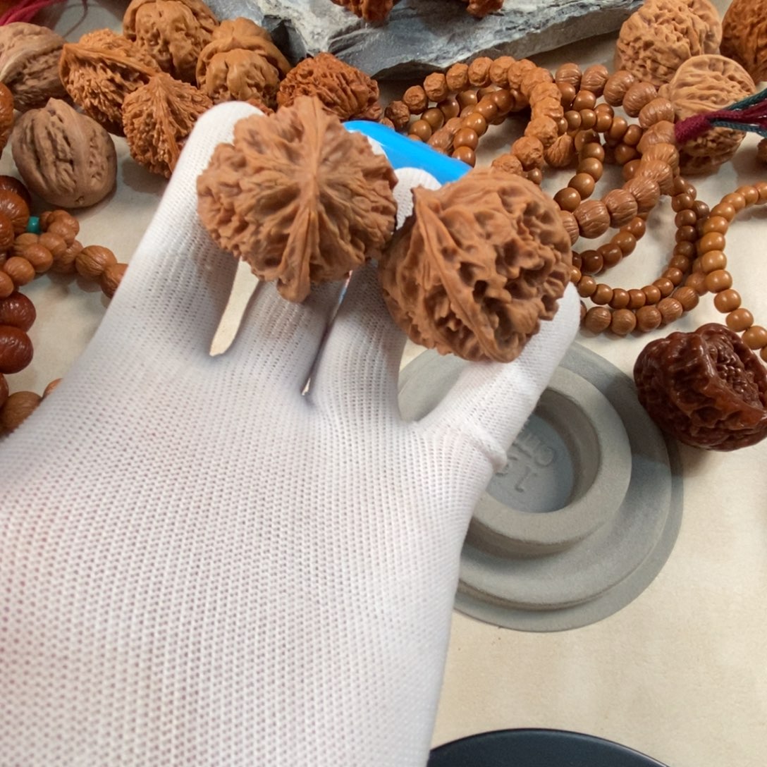 小***️吊坠猴头核桃苹果