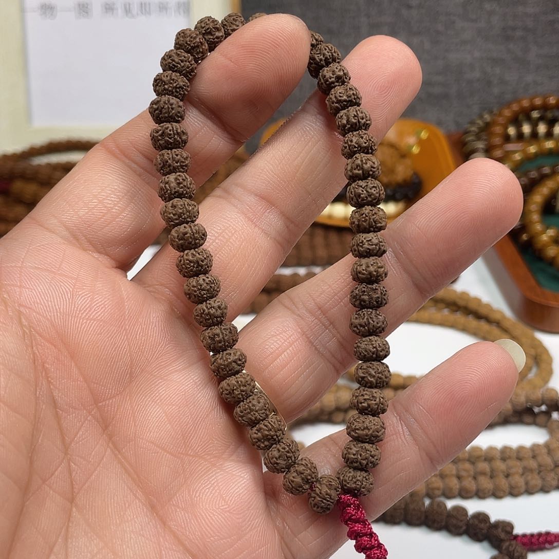 金刚菩提手串全品精挑平细手持（成本价，拉人气）