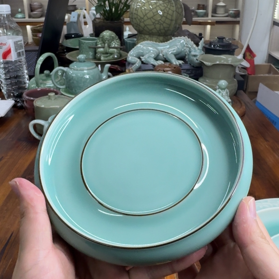 小仲龙泉青瓷微瑕6272