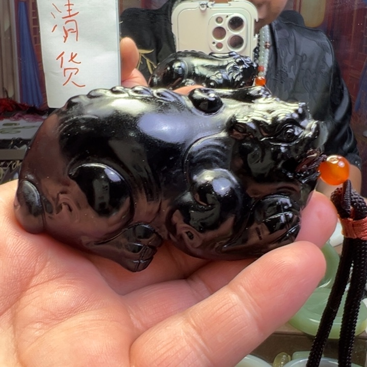 未镶嵌和田玉把件墨玉貔貅