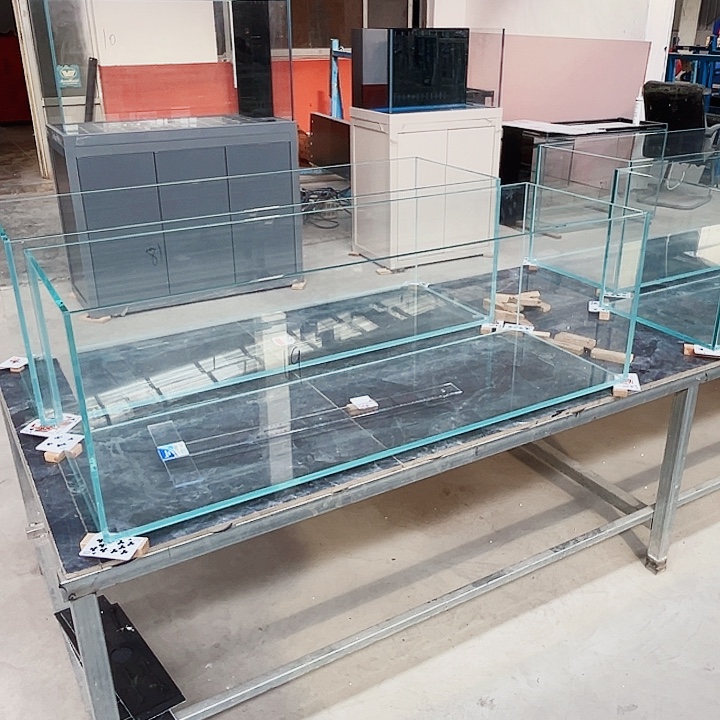 阿***)玻璃1204040 10毫米厚超白裸缸