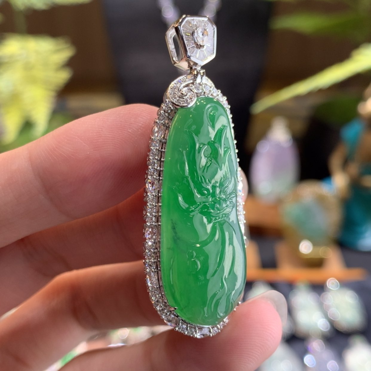 【闪购商品】翡翠颈饰18K金镶嵌龙牌