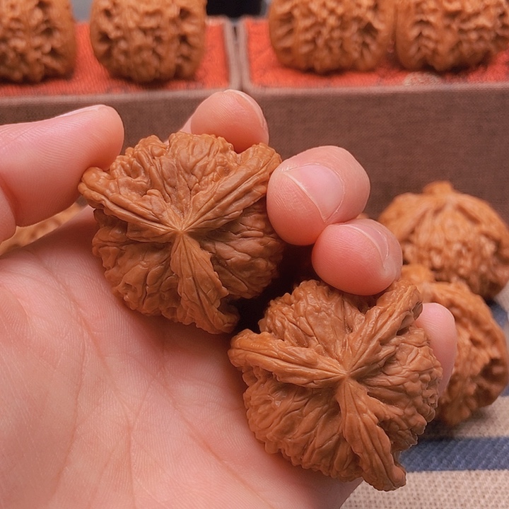 吊坠文玩核桃三棱