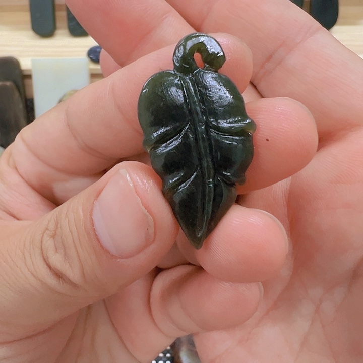 和田玉未镶嵌珠宝半成品