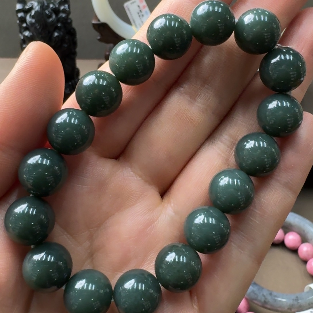 和田玉未镶嵌手串