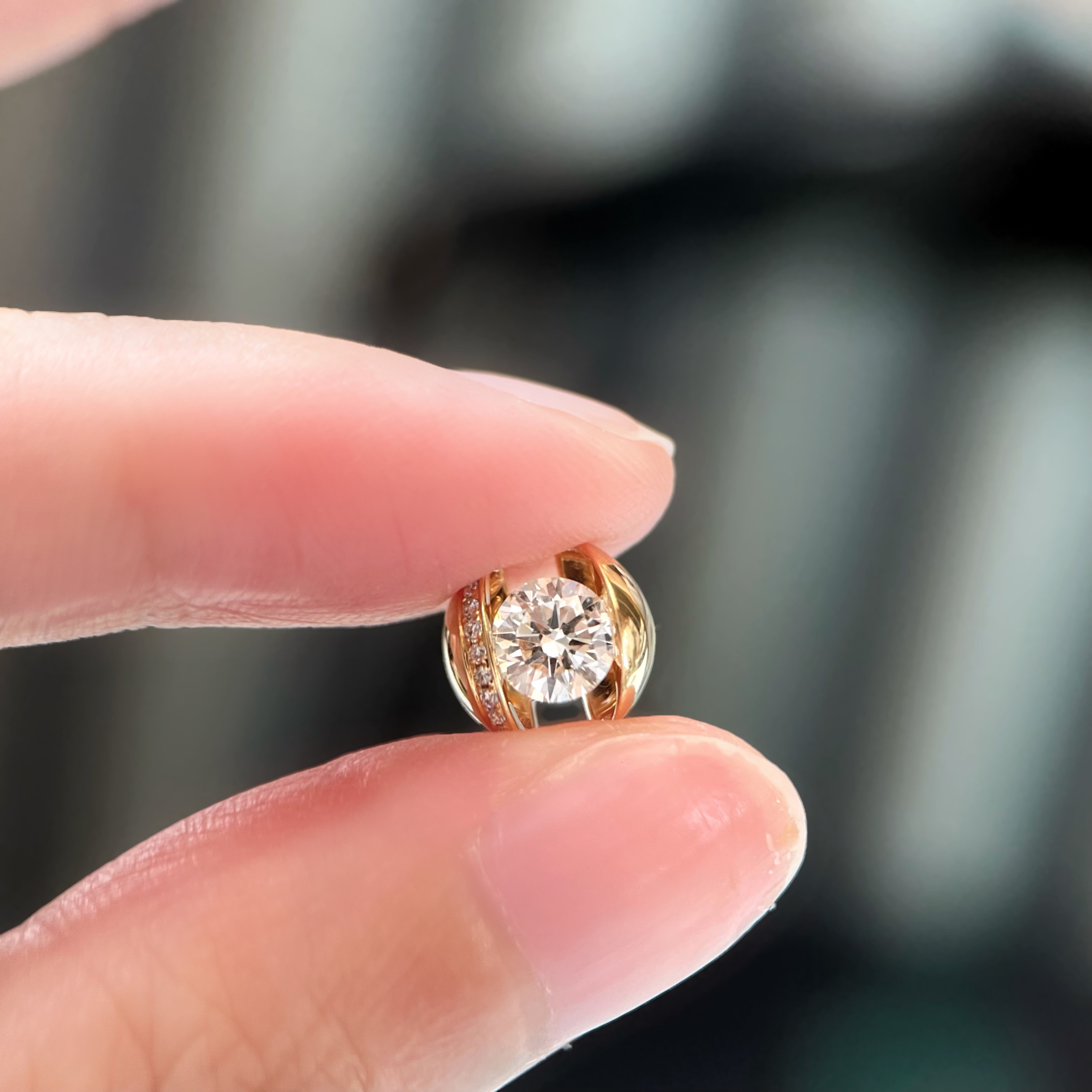 CFJEW 18k金天然钻石穿孔30分/50分独钻吊坠可拆卸掌上明珠项链