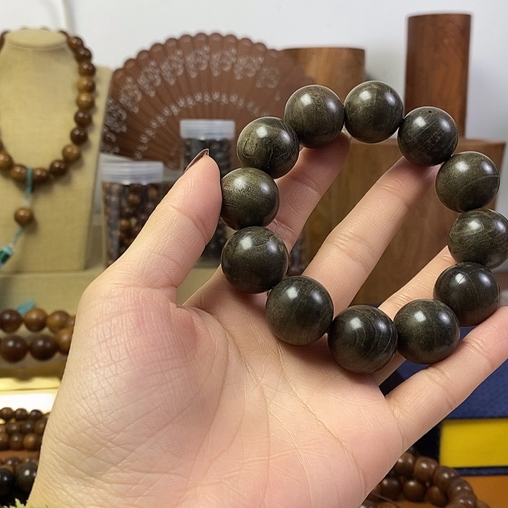 老山檀香微瑕疵阴沉2.0手串