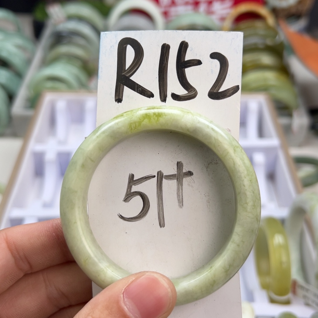 岫玉手镯未镶嵌天然岫玉