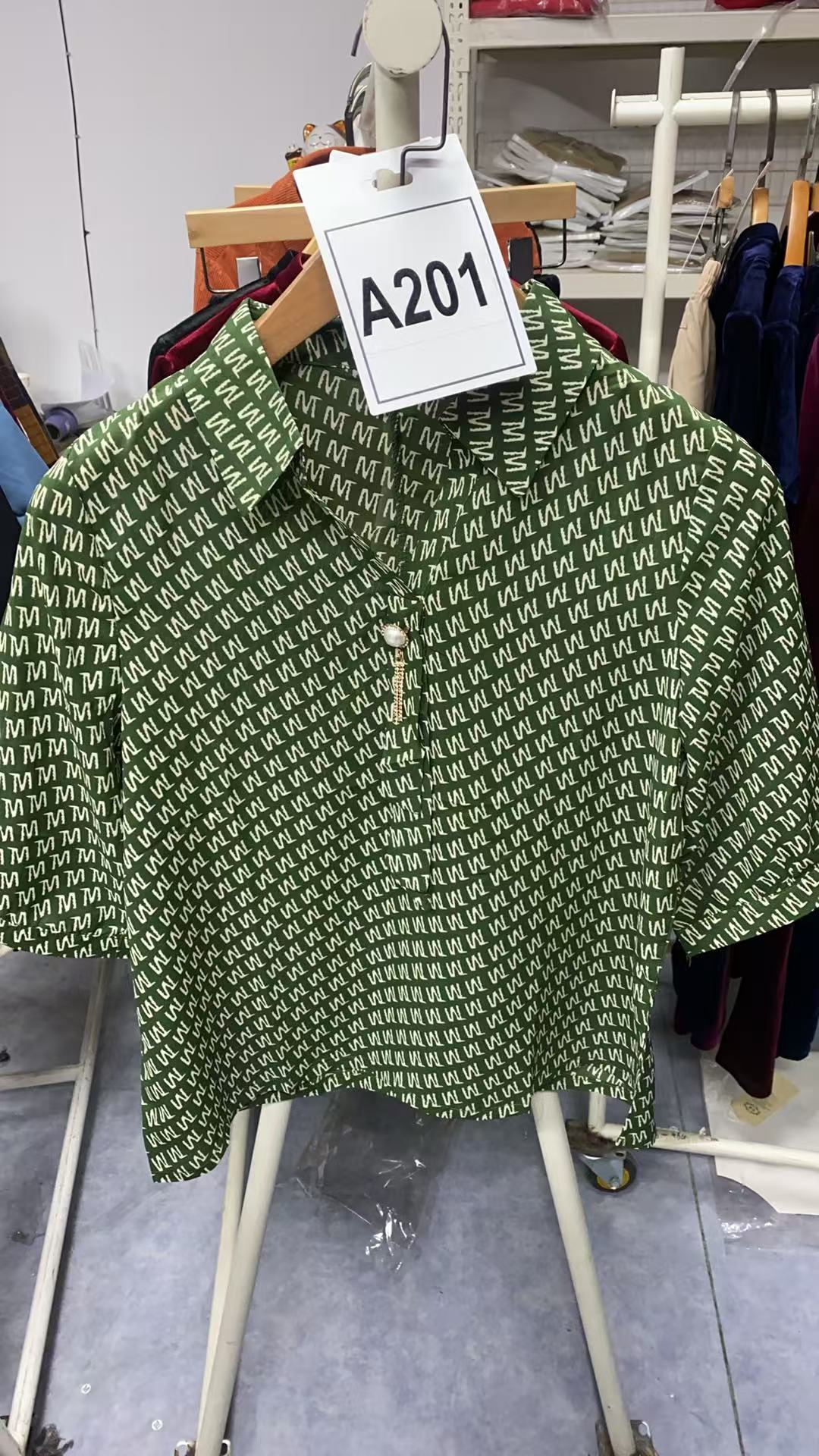 A201-短袖夏季休闲风洋气气质显瘦减龄百搭T恤