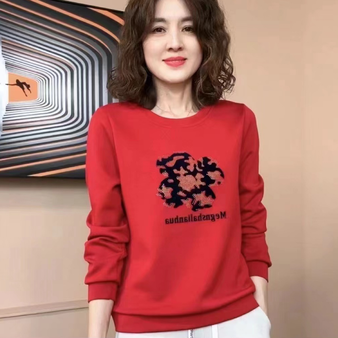 秋季长袖休闲豹纹秋冬长袖显瘦圆领卫衣休闲风