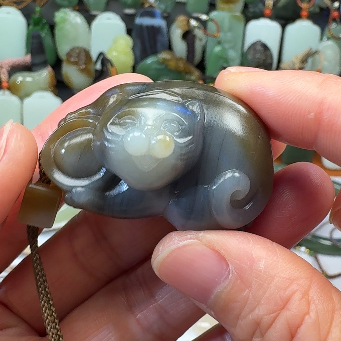 和田玉颈饰未镶嵌