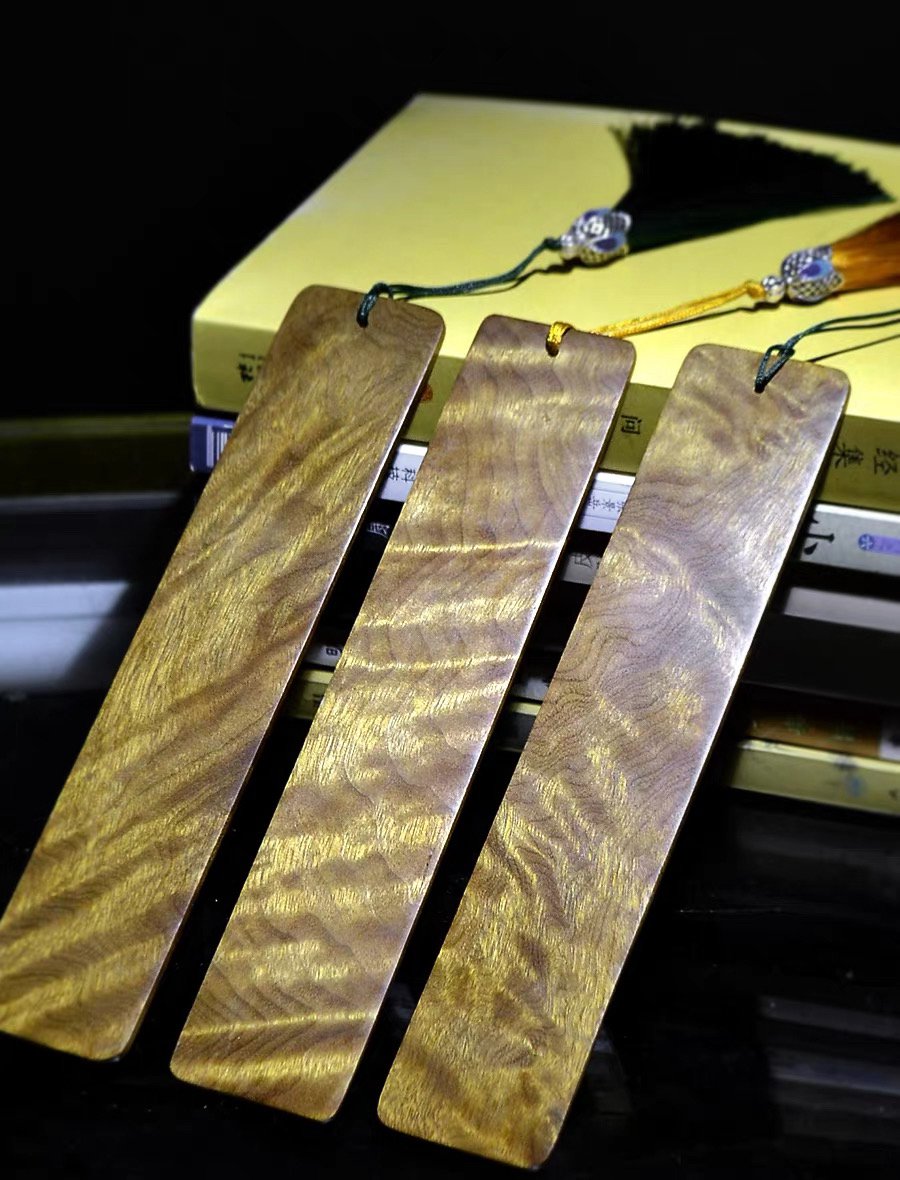 金丝楠木书签水波纹纯手工制作