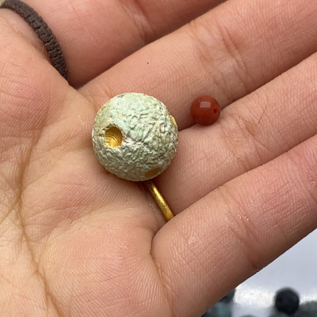 南红玛瑙未镶嵌珠宝奇石