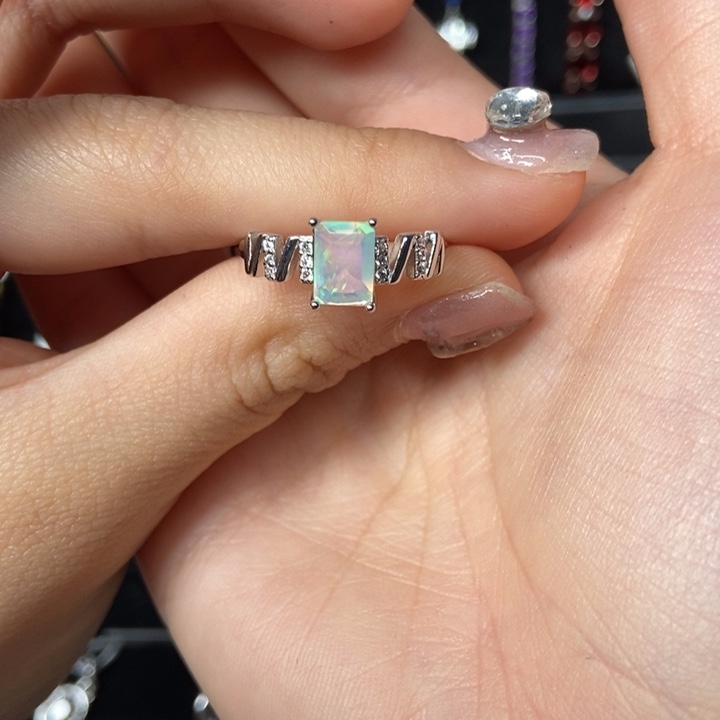 欧泊戒指银S925镶嵌设计