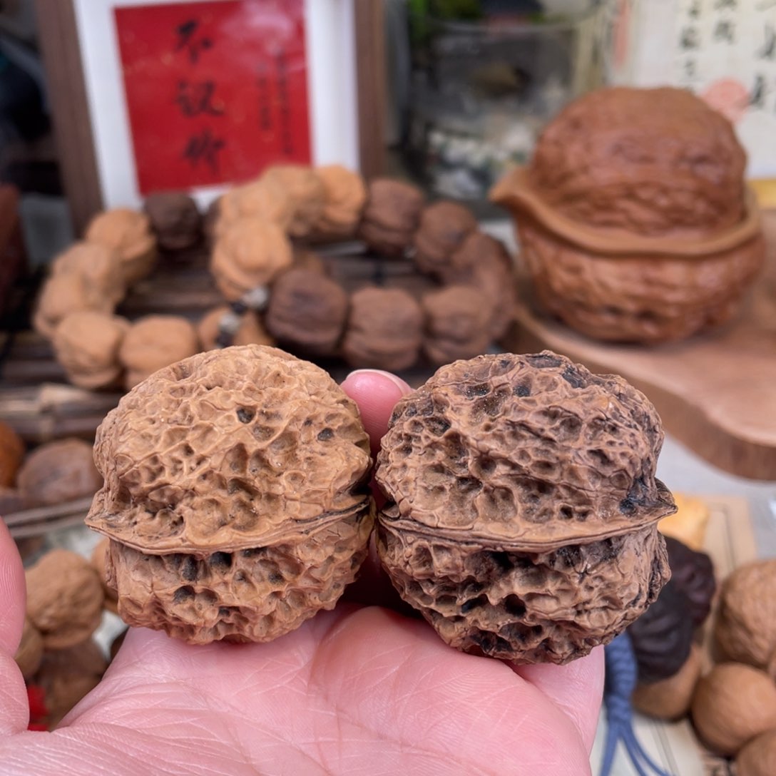 文玩核桃把件鹤庆金蟾44尺