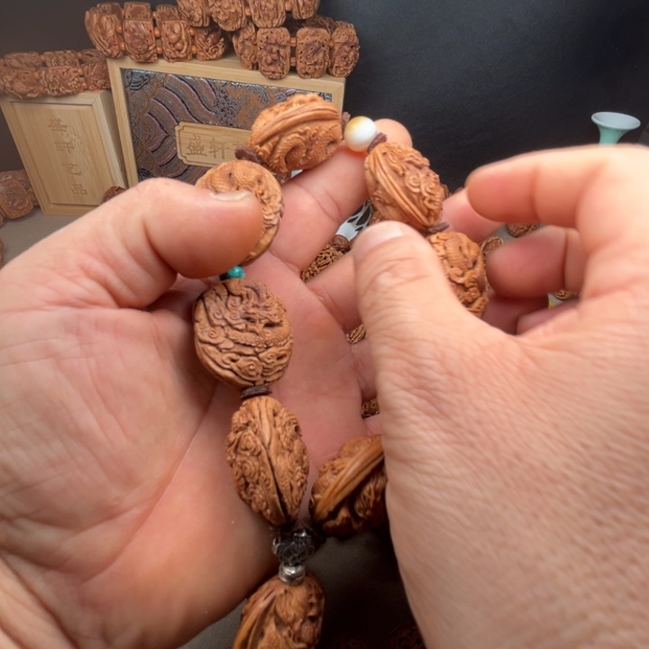 桃核手串桃核雕刻九龙手串