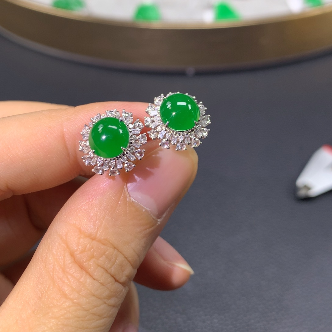 翡翠耳饰18K金镶嵌翡翠