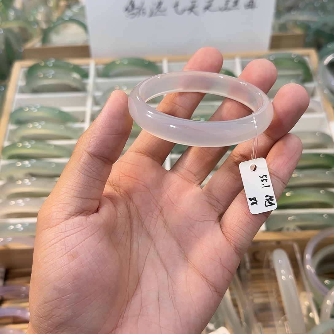 玛瑙/玉髓未镶嵌手镯圈口55.1