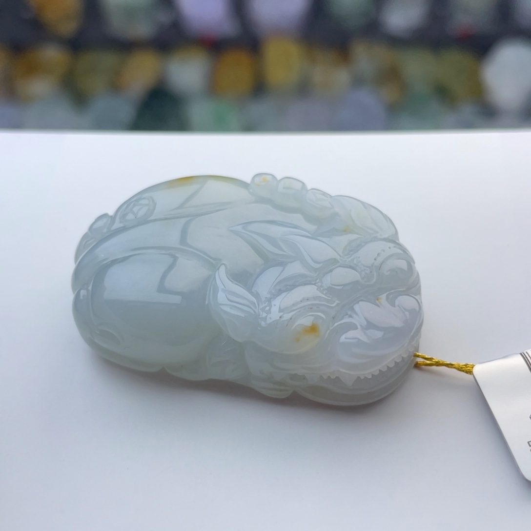 翡翠颈饰未镶嵌貔貅