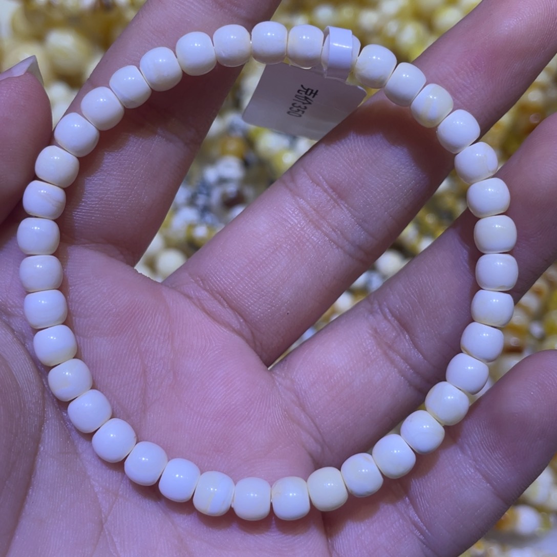 蜜蜡未镶嵌珠宝奇石5.5m