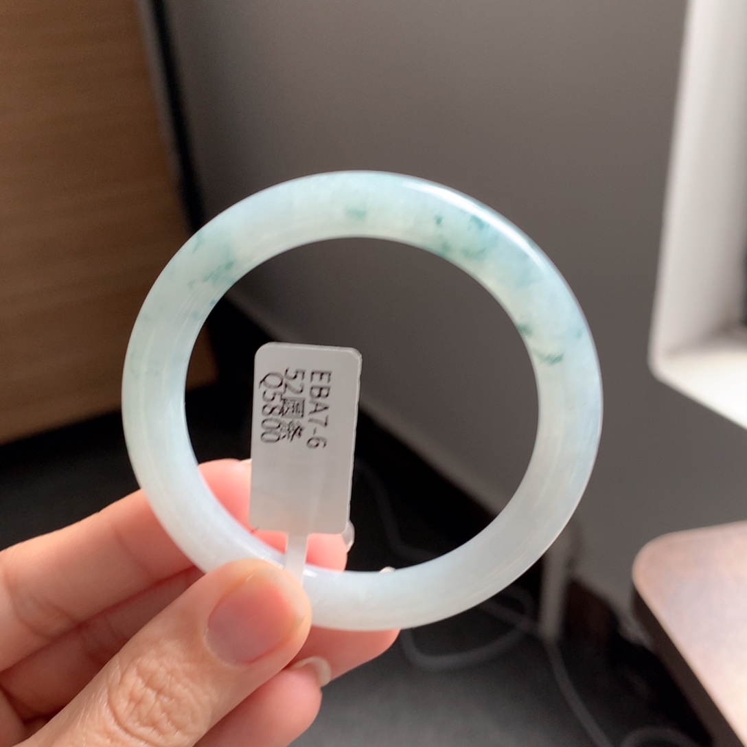 翡翠手镯（圆镯）未镶嵌冰飘蓝花12号