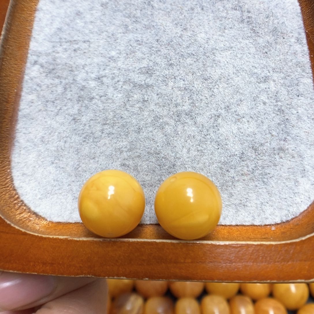 蜜蜡裸石未镶嵌一****）配饰